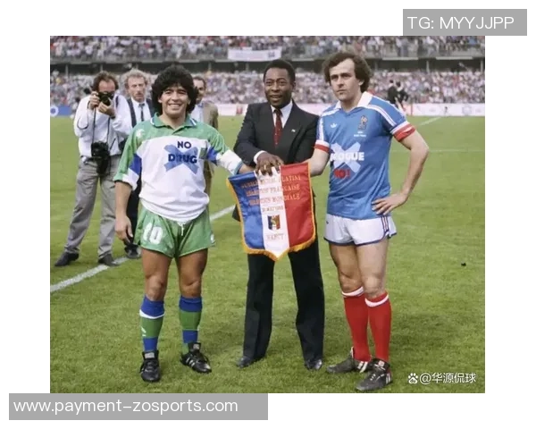 狂野足球巨星传奇球员的辉煌历程与不朽成就揭秘